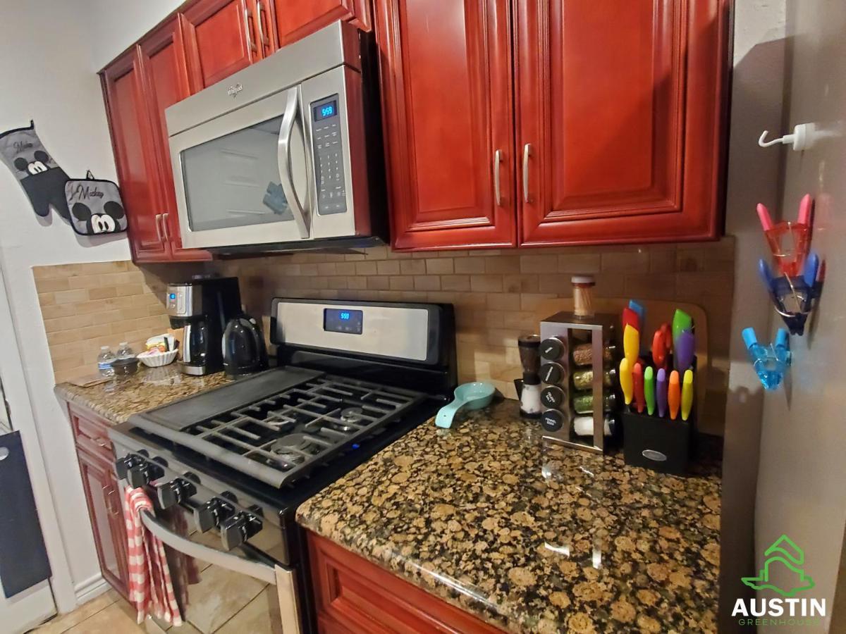 Austin Uncommon Room Rentals Εξωτερικό φωτογραφία